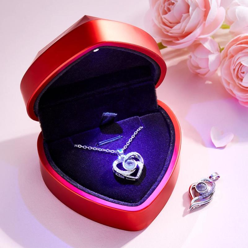 2 Pcs Pendants Photo Projection Heart Pendant Necklace Gifts for Women Mom with Led Light Heart Gift Box Valentine's Day Gifts 4