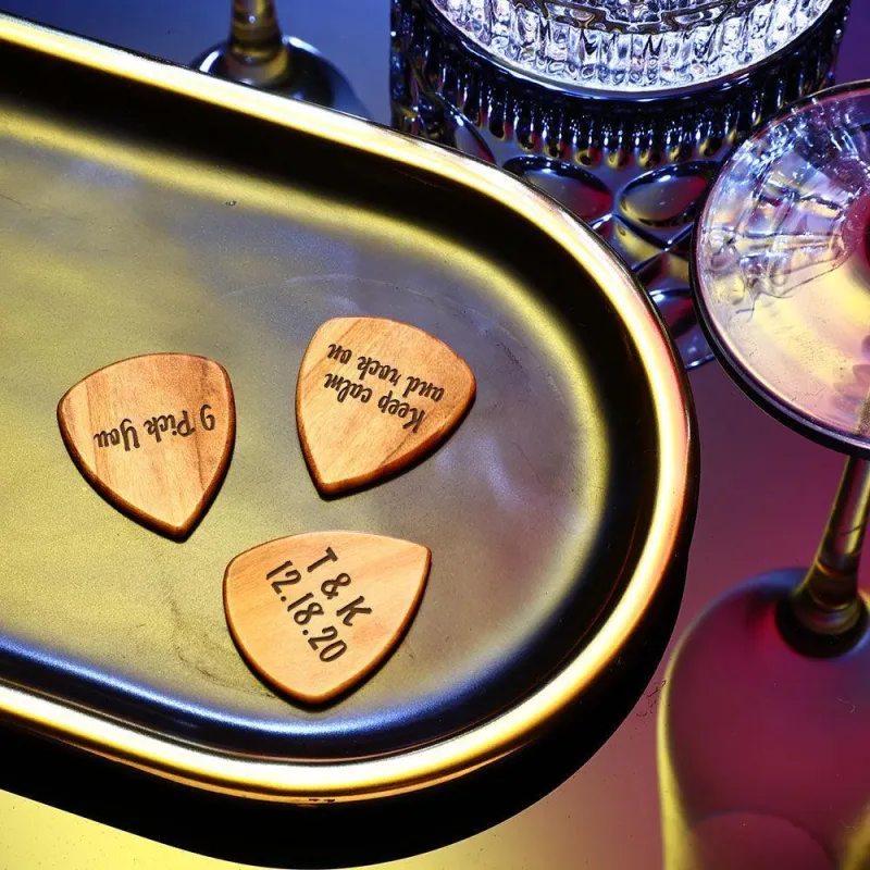 Custom 3PCS Guitar Pick Guitar Wood Picks Box Guitar-shaped Picks Box Plectrum Container Romantic Gifts 3