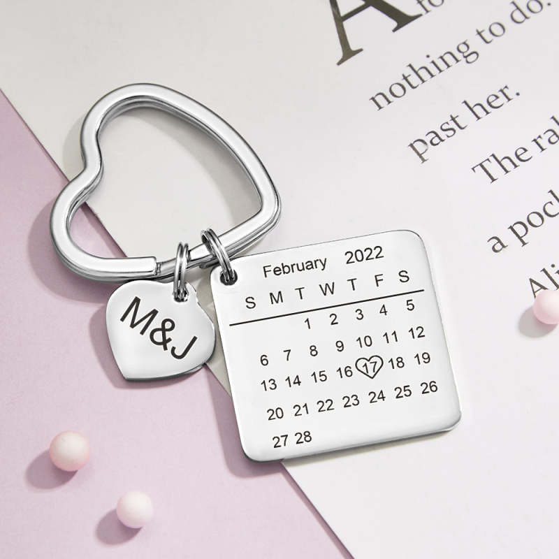 Custom Engraved Calendar Keychain Heart Key Ring Save the Date Keychain Creative Gift