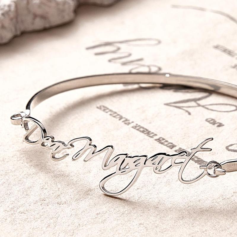 Custom Name Bracelet Adjustable Memorial Bracelet Gift For Women 1