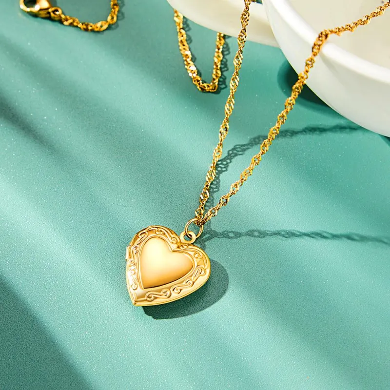 Gold Vintage Heart Locket Necklace Personalized Gift for Best Friend Sibling Christmas Gift 3