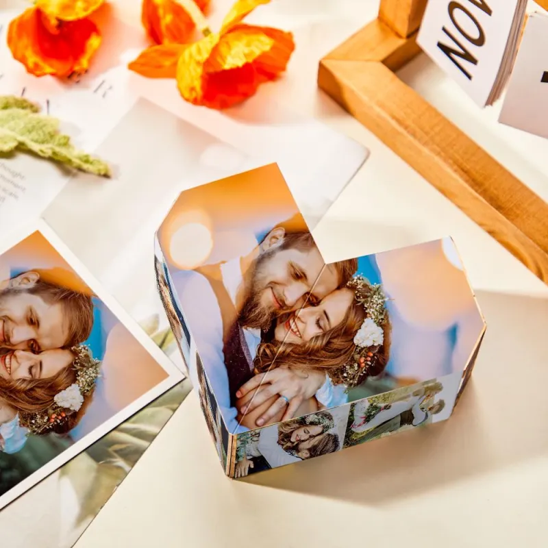 Multiphoto Heart-Shaped Rubic's Cube Personalized Folding Picture Cube Photo Frame Valentine's Day Gifts 1