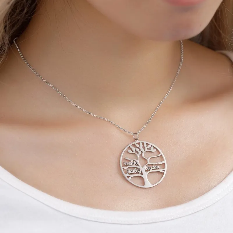 Name Necklace Memorial Family Tree Necklace with 3 Names Plated Platinum Silver Gift for Friends 1