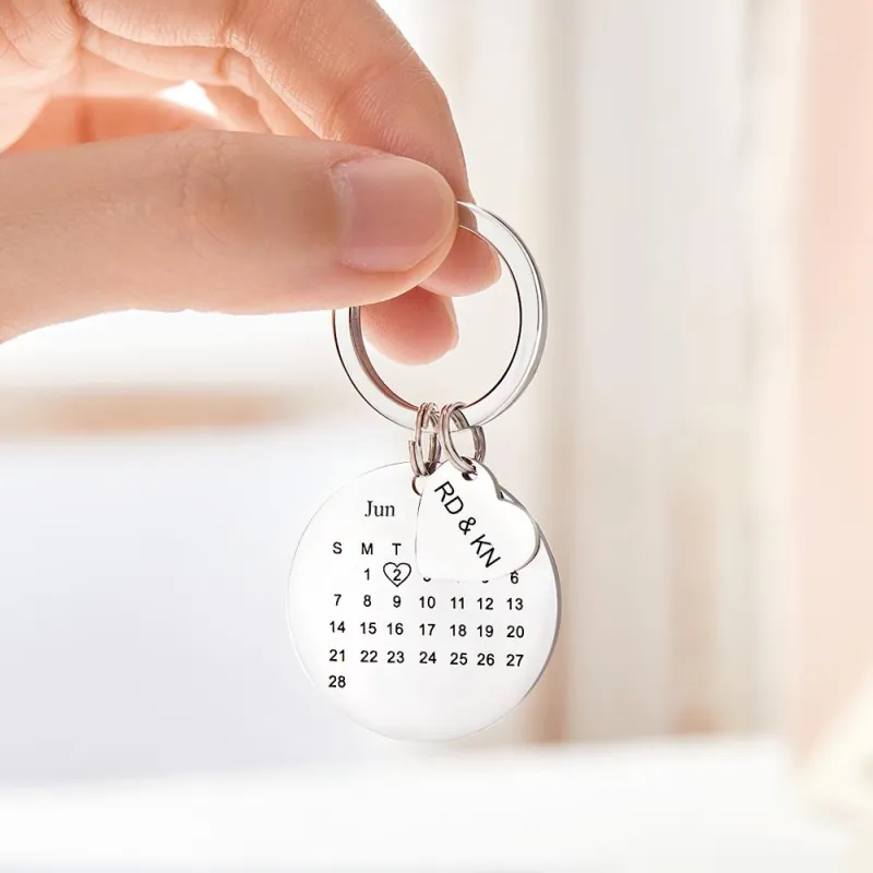 Personalized Calendar Keychain Significant Date Marker Gifts for Couples 1