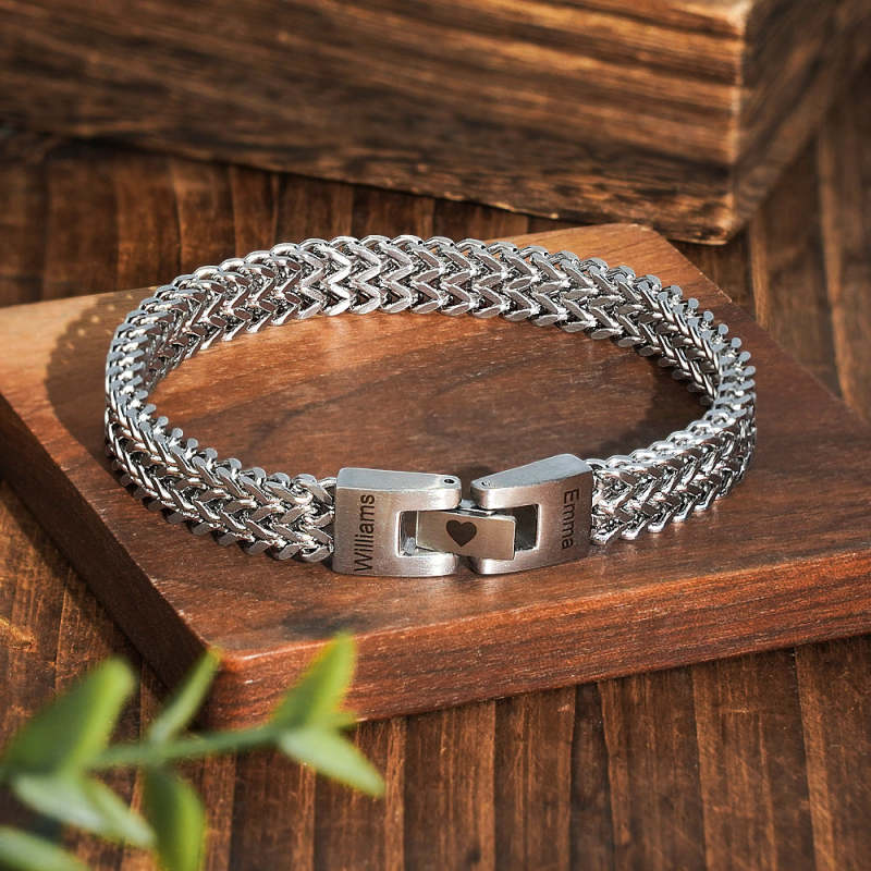 Personalized Men's Stainless Steel Interlocking Bracelet with Engraved Names Bracelet Gift for Him 2