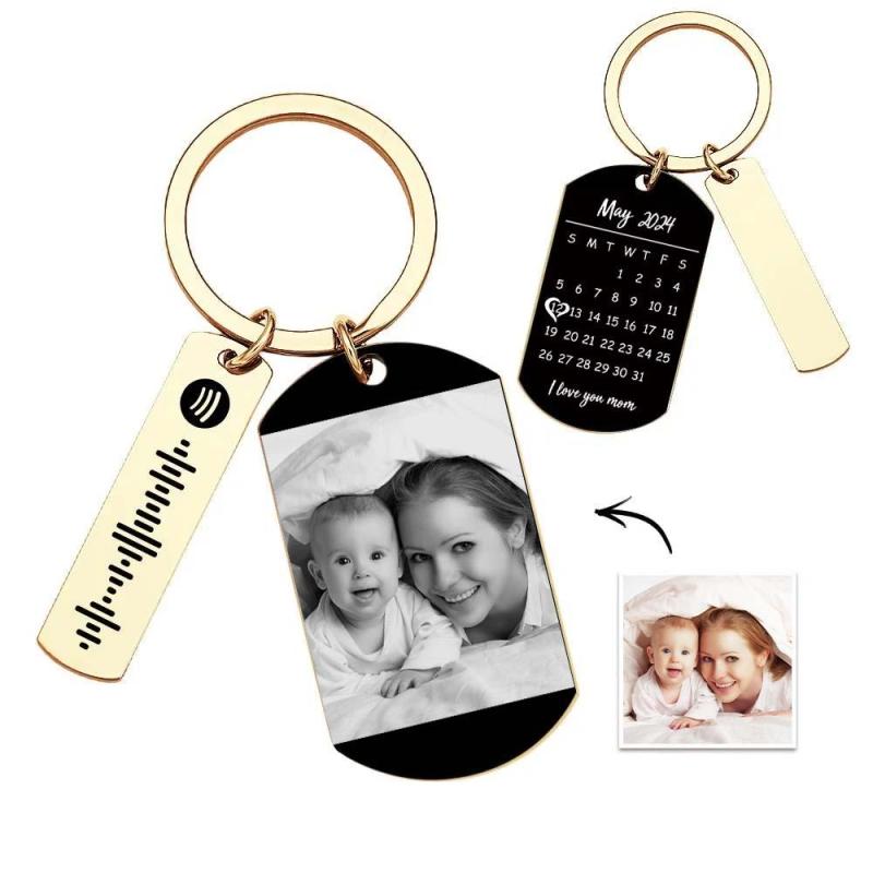 Personalized Spotify Calendar Keychain Custom Picture & Music Song Code Couples Photo Keyring Gift for Mother 4